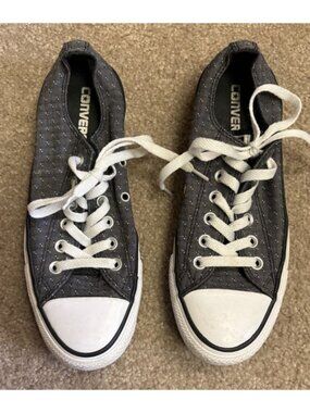 Converse All Star Chuck Taylor Low Top Sneakers womens 7 mens 5